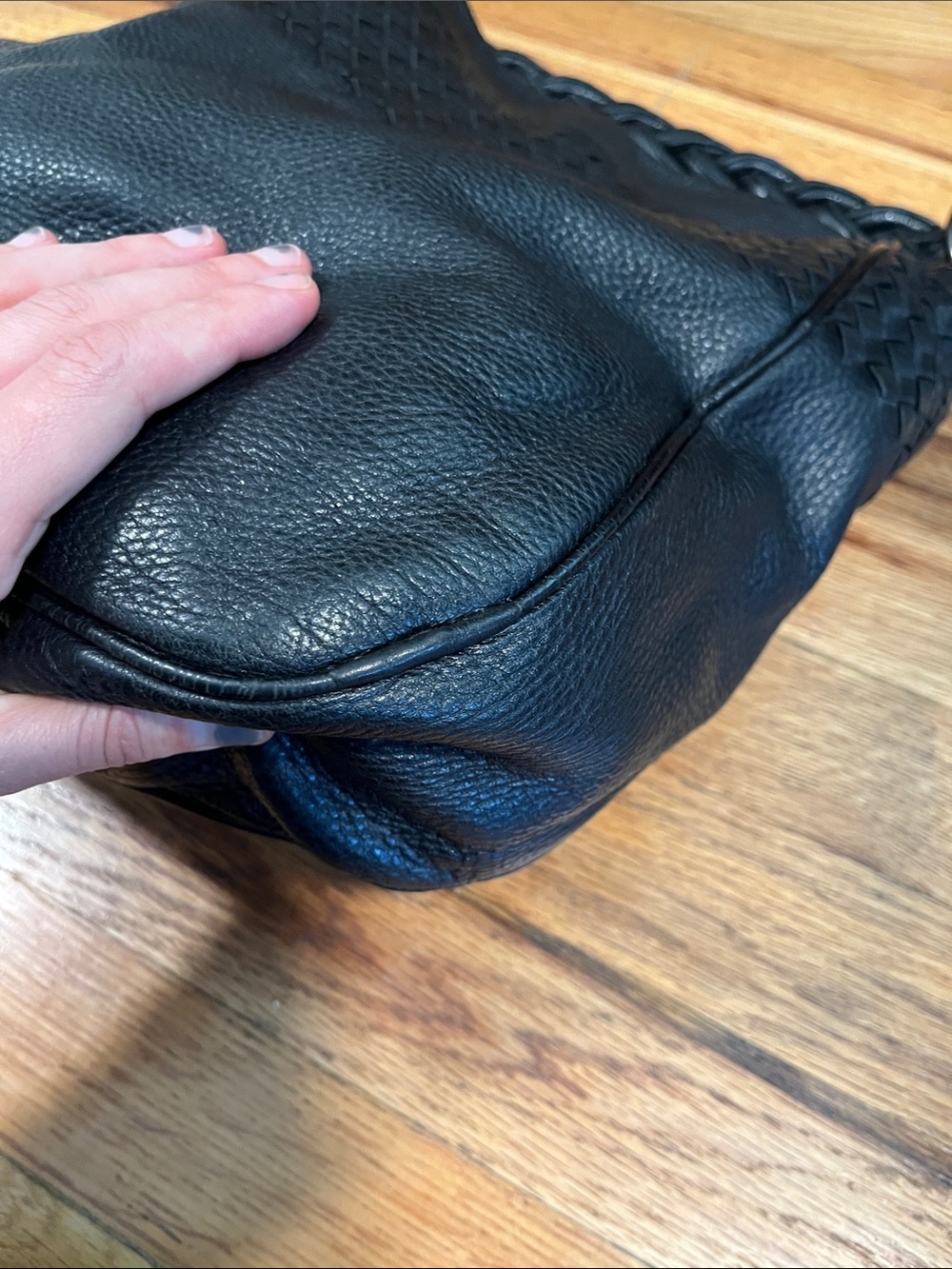 Bottega Veneta Intrecciato Hobo Black shoulder bag with Gunmetal Hardware - Picture 8 of 13